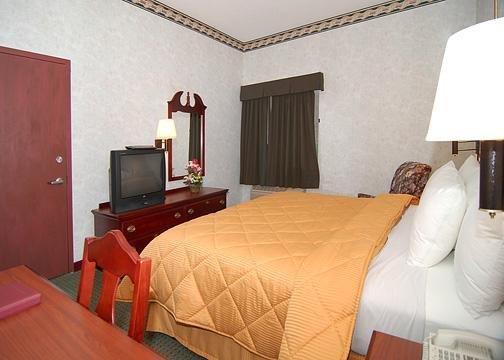 Comfort - Algonquin Inn 2*